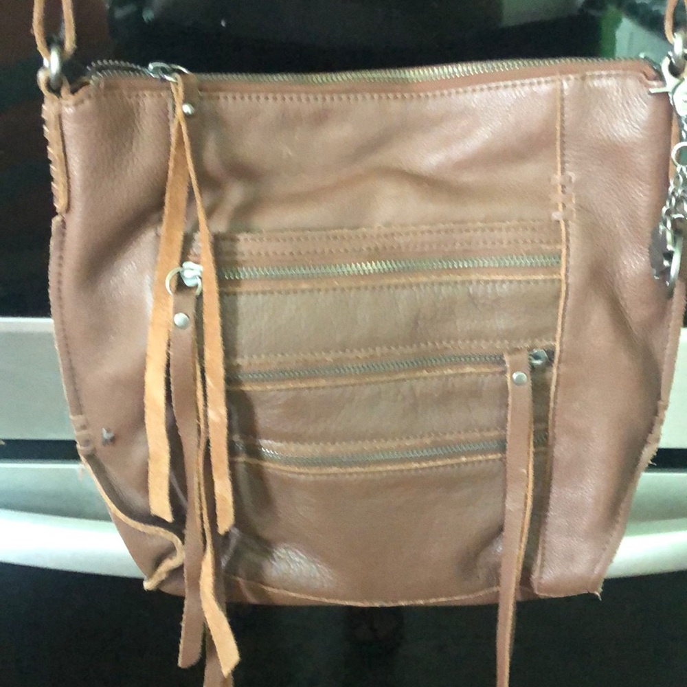 Lucky cross body bag